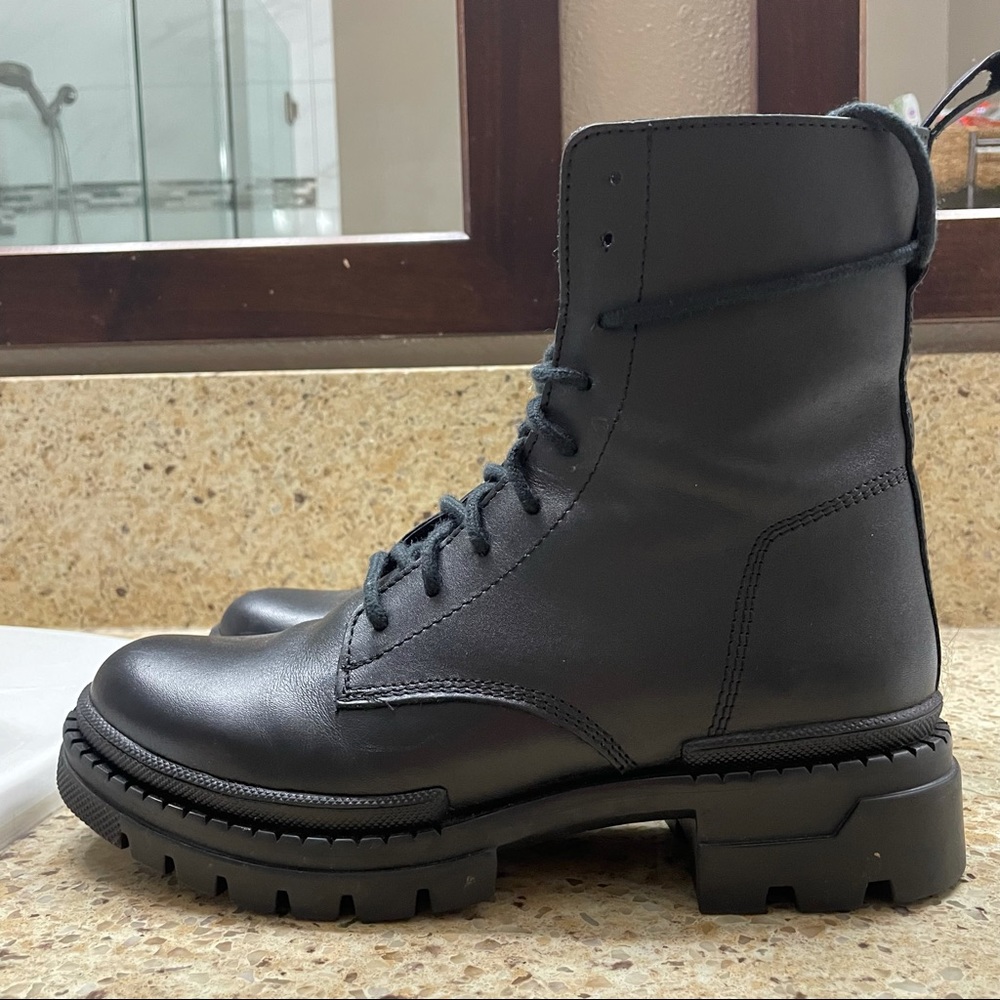 Steve Madden Jamisyn Leather Combat Boot